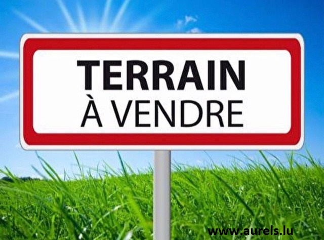 A Vendre à Ell : Terrain de spéculation - Prix sur demande